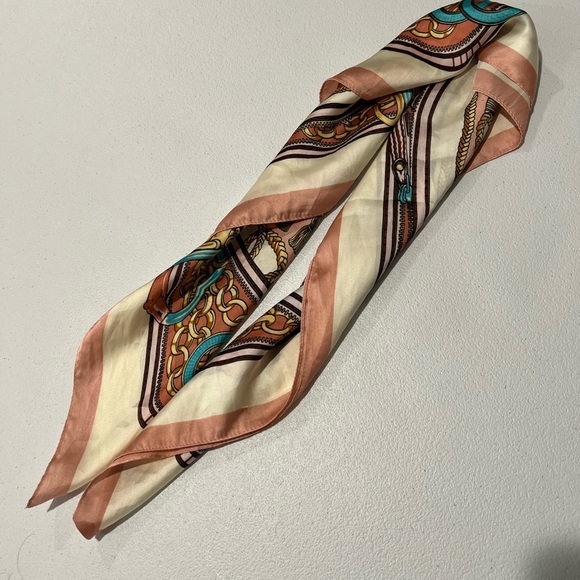 VINTAGE Tassel &Rope silk Scarf PINK,turquoise white
SQUAR SILK SCARF 27X27 - Picture 5 of 8